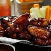 ALITAS  EN SALSA BBQ // HOT TENDER