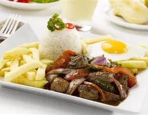 Lomo Saltado a lo Pobre // PERLA