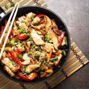 POLLO SALTADO AL WOK / MANHATTAN